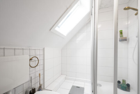 Badezimmer DG Wohnung