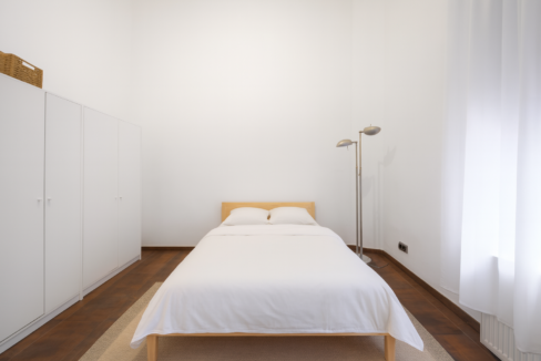 Schlafzimmer 1 Wohnung Anbau (KI visualisiert))