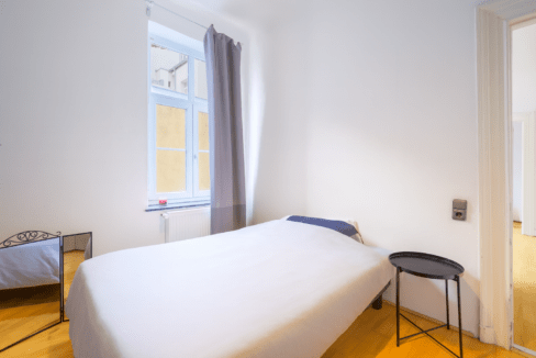 Schlafzimmer 2 Wohnung Anbau (KI visualisiert)