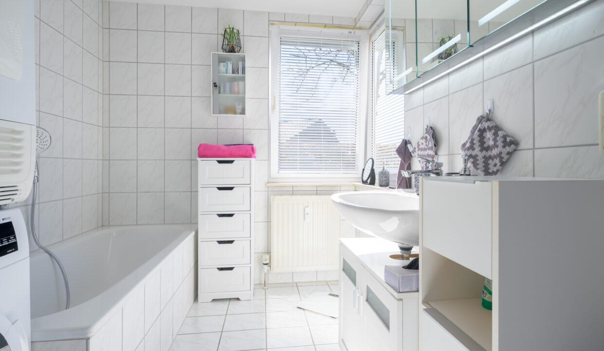Bad mit Wanne Wohn.EG